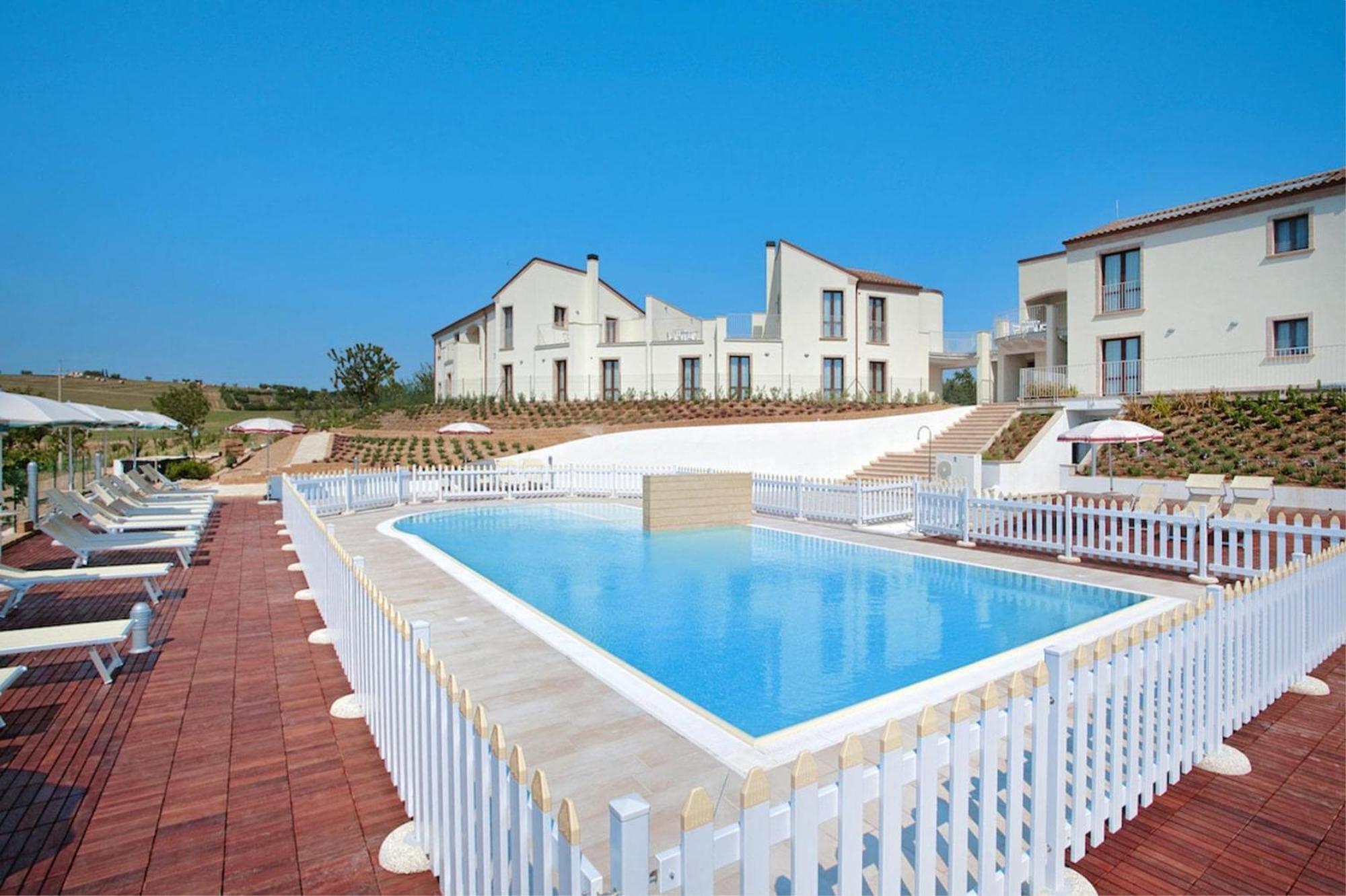 Holiday Resort Contea Dei Ciliegi بيسادو المظهر الخارجي الصورة